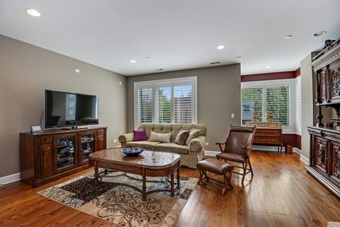 641 Custer Ave, Evanston, IL 60202 photo 4