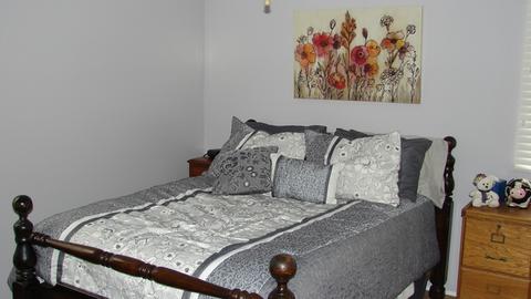 99 Stonehurst Dr, Elgin, IL 60120 photo 18