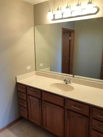 1957 Waters Edge Dr, Minooka, IL 60447 photo 15