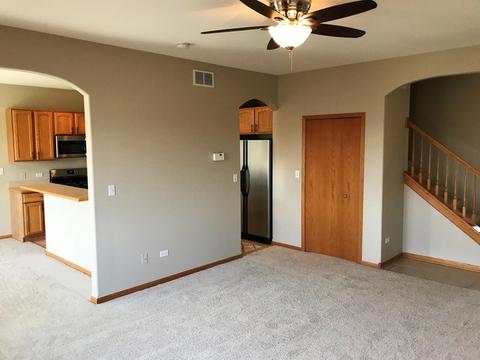 1957 Waters Edge Dr, Minooka, IL 60447 photo 4