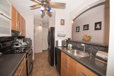 5550 Astor Ln #301, Rolling Meadows, IL 60008 photo 5