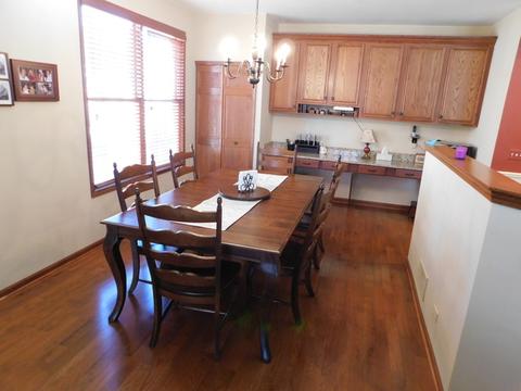 1270 Bison Ln, Hoffman Estates, IL 60192 photo 9