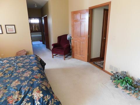 1270 Bison Ln, Hoffman Estates, IL 60192 photo 25
