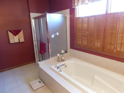 1270 Bison Ln, Hoffman Estates, IL 60192 photo 27