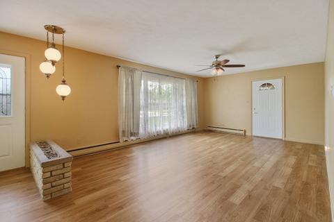 9 Richard St, Kankakee, IL 60901 photo 2