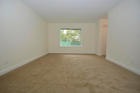 1305 Hillside Ln, Mchenry, IL 60051 photo 21