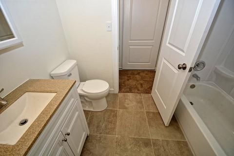 1305 Hillside Ln, Mchenry, IL 60051 photo 23