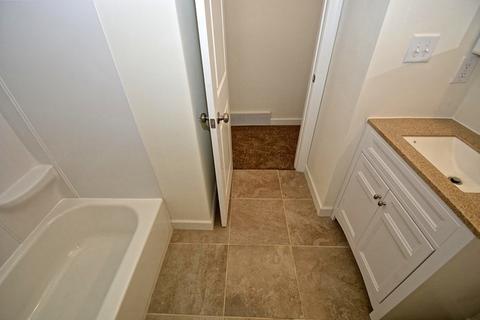 1305 Hillside Ln, Mchenry, IL 60051 photo 24