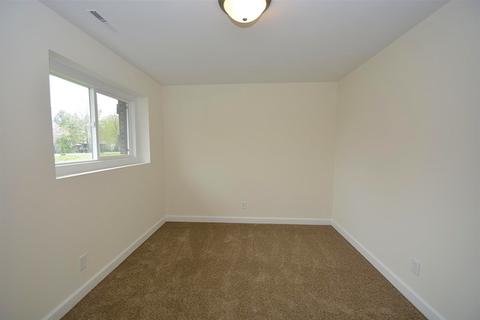1305 Hillside Ln, Mchenry, IL 60051 photo 15