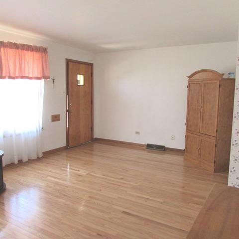 3057 E 96th St, Chicago, IL 60617 photo 3