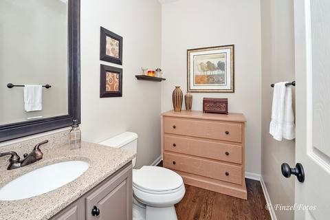 2252 Barrett Dr, Algonquin, IL 60102 photo 5
