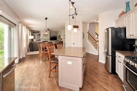 2252 Barrett Dr, Algonquin, IL 60102 photo 9