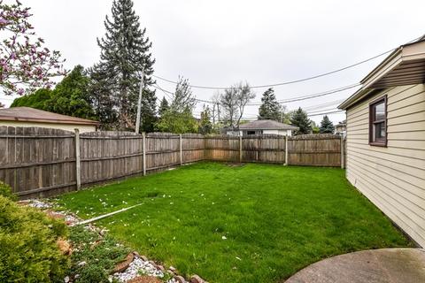 1875 Howard Ave, Des Plaines, IL 60018 photo 24