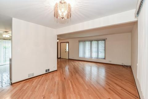 1875 Howard Ave, Des Plaines, IL 60018 photo 8