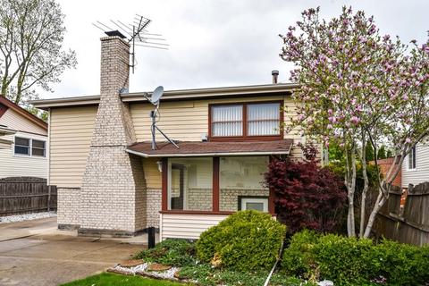 1875 Howard Ave, Des Plaines, IL 60018 photo 22