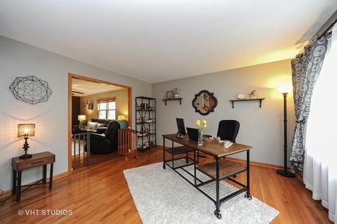 3616 Sigwalt St, Rolling Meadows, IL 60008 photo 2