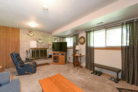 37 W240 Olwin Ave, Elgin, IL 60124 photo 5