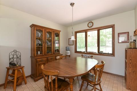 37 W240 Olwin Ave, Elgin, IL 60124 photo 4