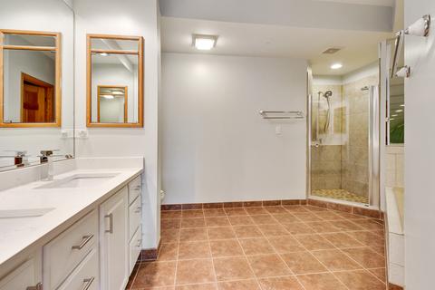 1013 Arbor Ct, Mount Prospect, IL 60056 photo 12