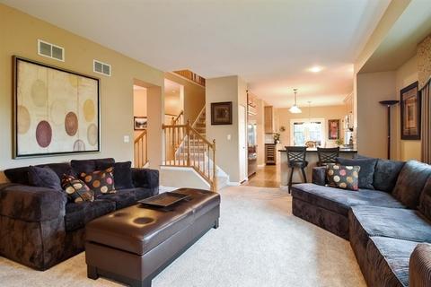 2066 Cheshire Dr, Hoffman Estates, IL 60192 photo 15