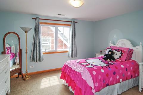 6860 Riverside Dr, Berwyn, IL 60402 photo 12