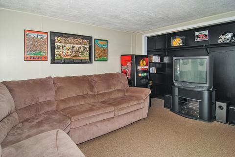 6860 Riverside Dr, Berwyn, IL 60402 photo 17