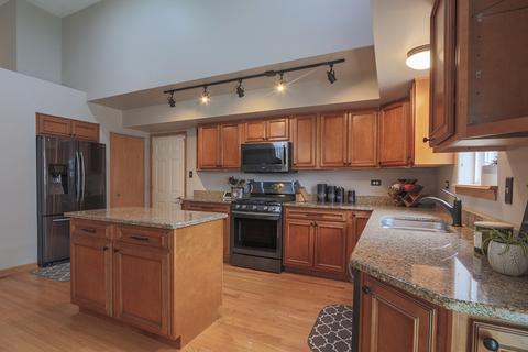 5846 Timber Trl, Plainfield, IL 60586 photo 13