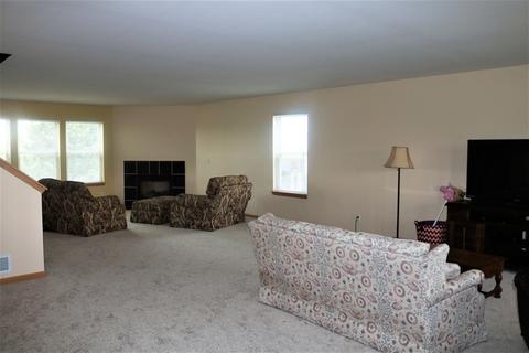 628 Settlement Dr, Maple Park, IL 60151 photo 6