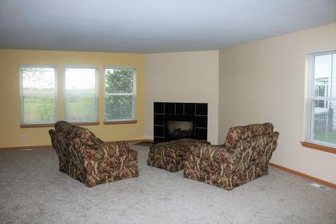 628 Settlement Dr, Maple Park, IL 60151 photo 2