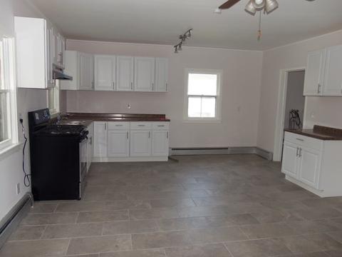 729 E Washington St, Morris, IL 60450 photo 12