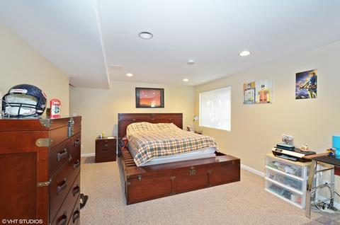 748 Samson Way, Northbrook, IL 60062 photo 12