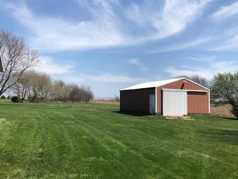 1348 Eldena Rd, Dixon, IL 61021 photo 3
