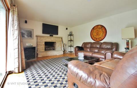 1237 Highpoint Ln, Northbrook, IL 60062 photo 7