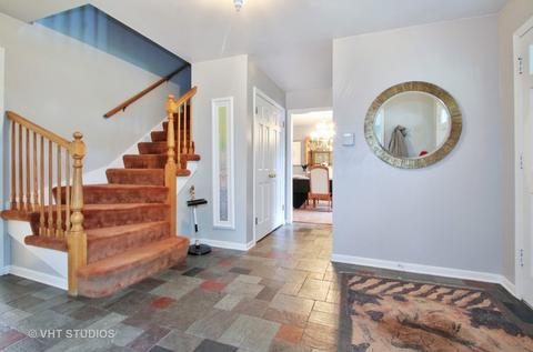 1237 Highpoint Ln, Northbrook, IL 60062 photo 2