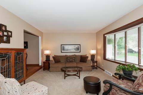 1516 Daly Rd, Wheaton, IL 60187 photo 3
