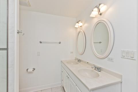 6847 W 64th Pl, Chicago, IL 60629 photo 29