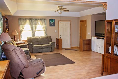 232 Scribner St, Joliet, IL 60432 photo 3