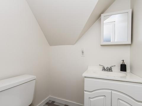 465 Division St, Elgin, IL 60120 photo 14