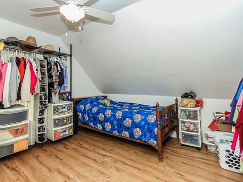 465 Division St, Elgin, IL 60120 photo 19