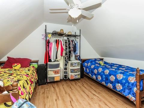 465 Division St, Elgin, IL 60120 photo 18