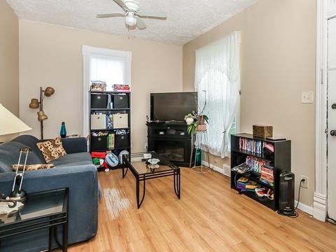 465 Division St, Elgin, IL 60120 photo 5