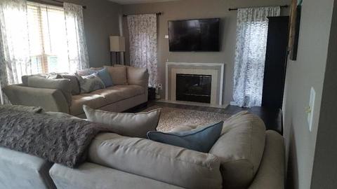 1160 Deep Woods Dr, Elgin, IL 60120 photo 6