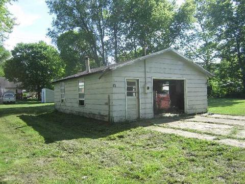 260 E Iroquois St, Sheldon, IL 60966 photo 17