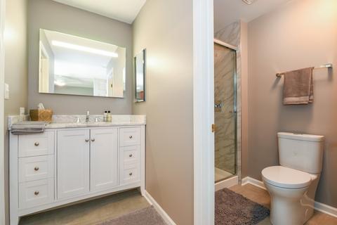 1084 Independence Dr, Bartlett, IL 60103 photo 11