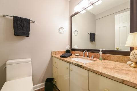 1084 Independence Dr, Bartlett, IL 60103 photo 9