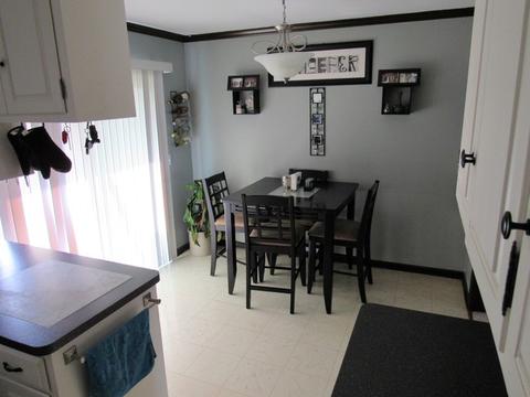 524 S Warrington Rd, Des Plaines, IL 60016 photo 4