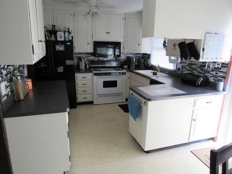 524 S Warrington Rd, Des Plaines, IL 60016 photo 5