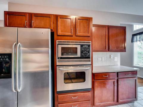 1232 Bradley Cir, Elgin, IL 60120 photo 9