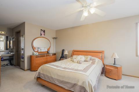 3036 Diane Dr, Aurora, IL 60504 photo 6