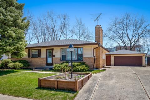 1249 Anthony Rd, Wheeling, IL 60090 photo 1